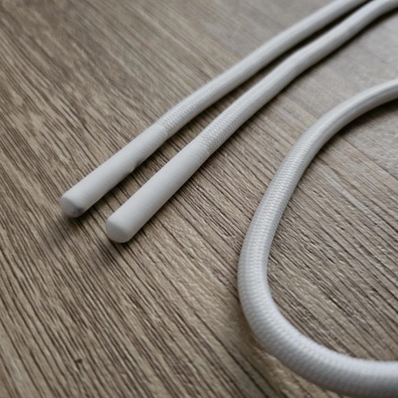 White Drawstrings Cord of Hoodie (from Canada Goose Huron Hoodie) - Picture 3 of 6